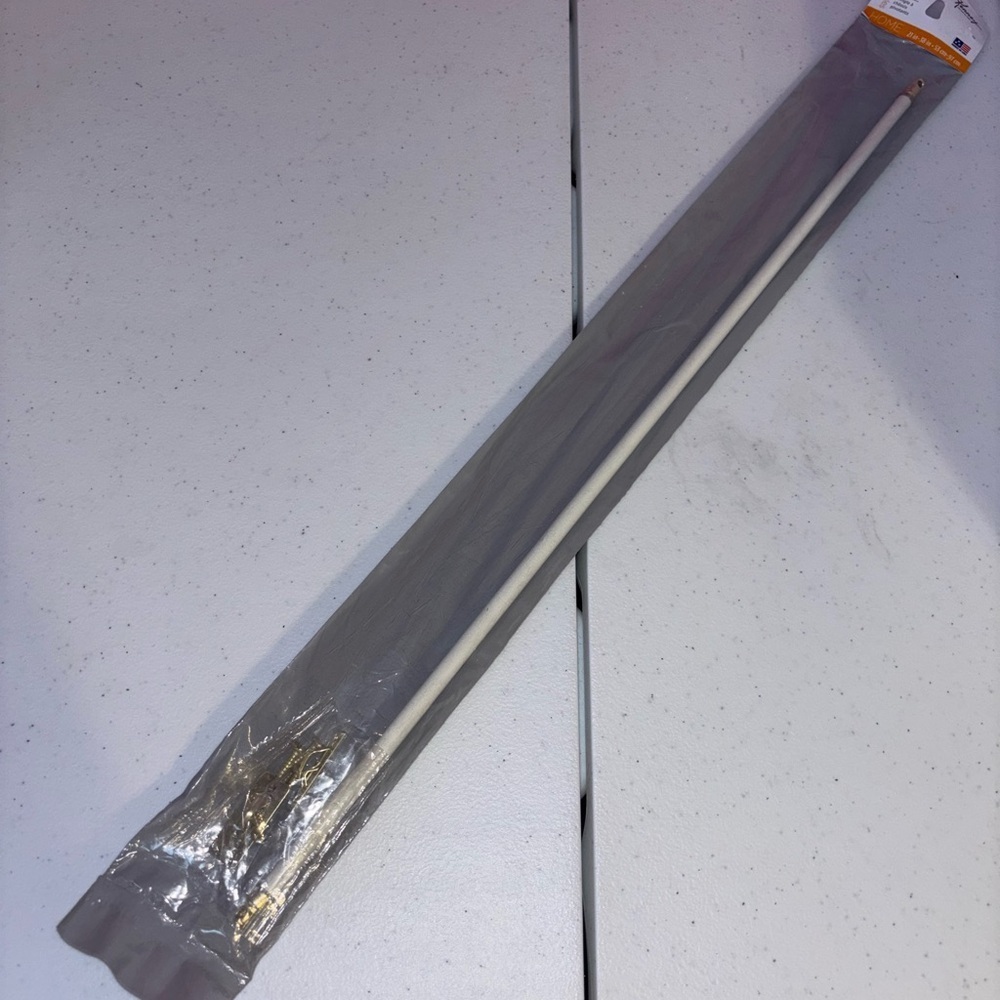 Elegant Swivel End White Sash Curtain Rod